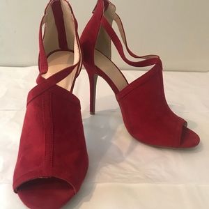 Wild Diva Red peep toe heeled booties sz9